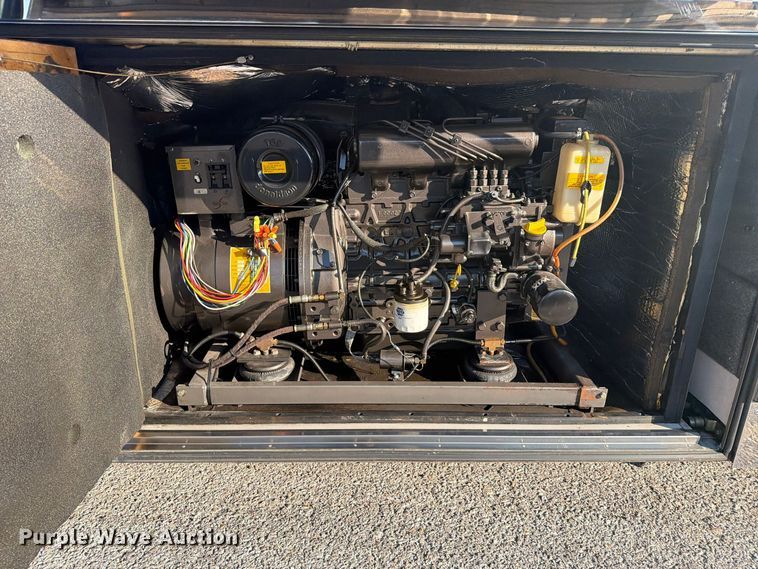image for item FN2675 2001 Prevost XL2 RV