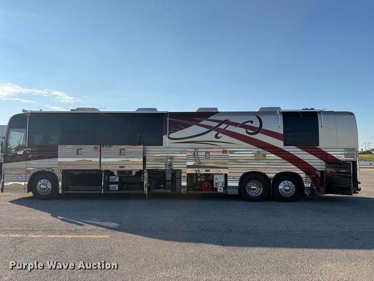 image for item FN2675 2001 Prevost XL2 RV