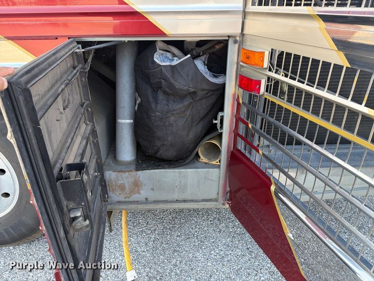 image for item FN2675 2001 Prevost XL2 RV