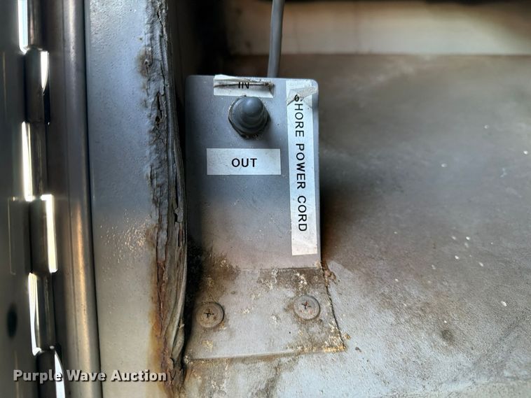 image for item FN2675 2001 Prevost XL2 RV