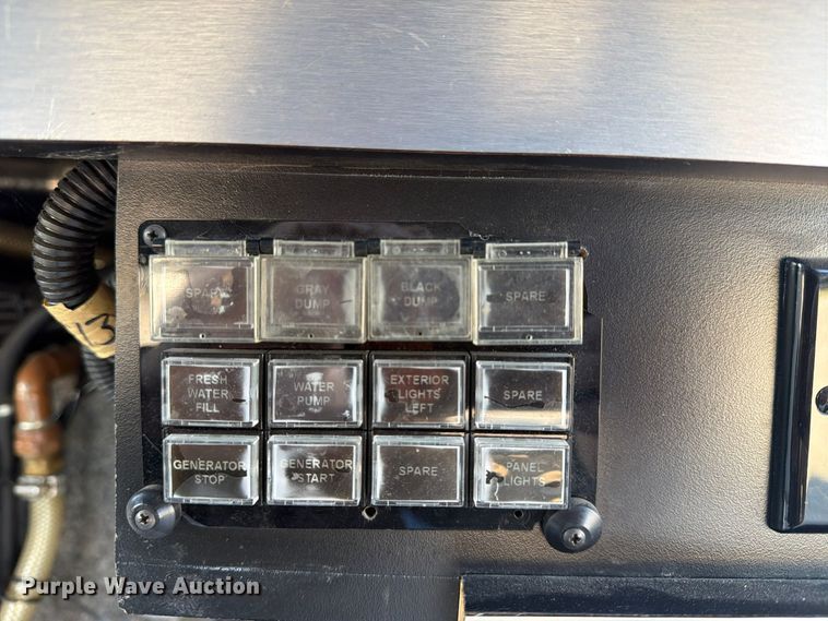 image for item FN2675 2001 Prevost XL2 RV