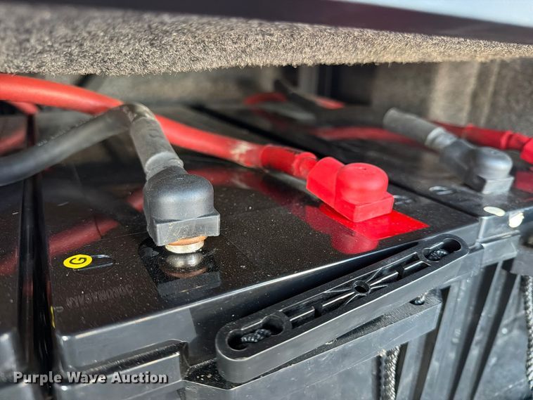 image for item FN2675 2001 Prevost XL2 RV
