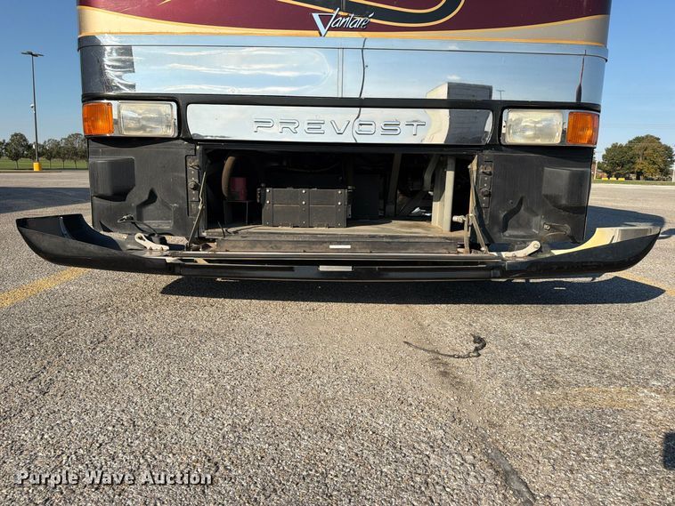 image for item FN2675 2001 Prevost XL2 RV