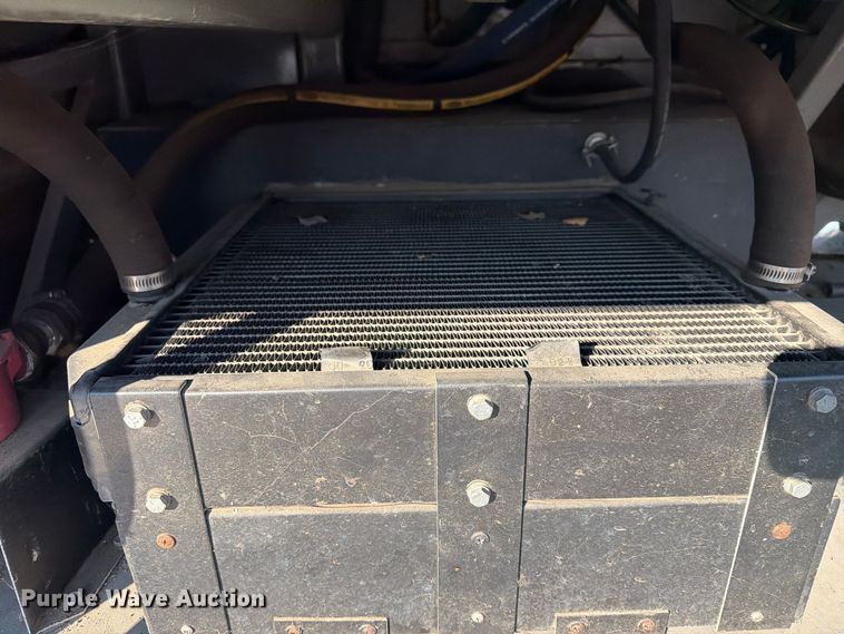 image for item FN2675 2001 Prevost XL2 RV