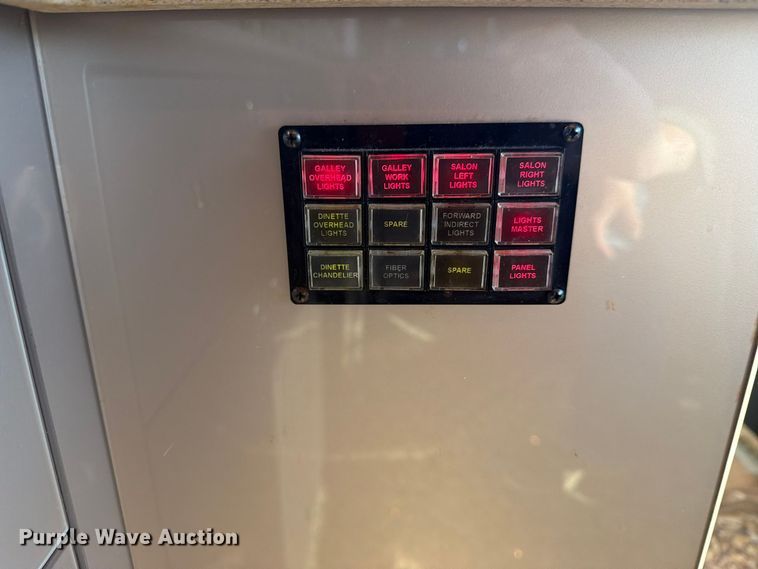 image for item FN2675 2001 Prevost XL2 RV