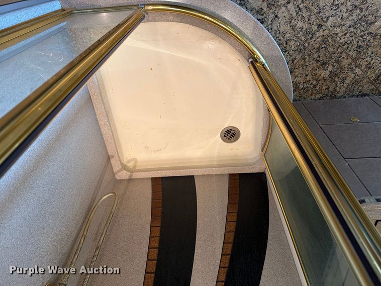 image for item FN2675 2001 Prevost XL2 RV