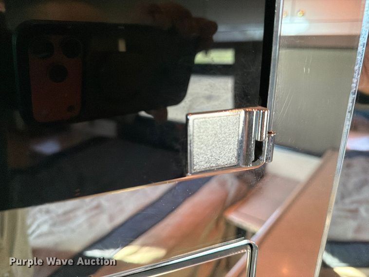 image for item FN2675 2001 Prevost XL2 RV