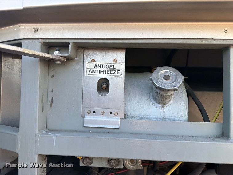 image for item FN2675 2001 Prevost XL2 RV