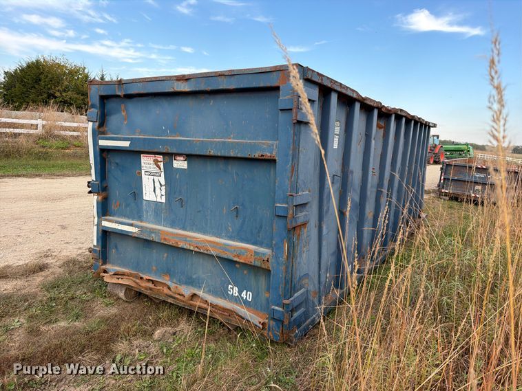 image for item FN5971 Roll-off dumpster
