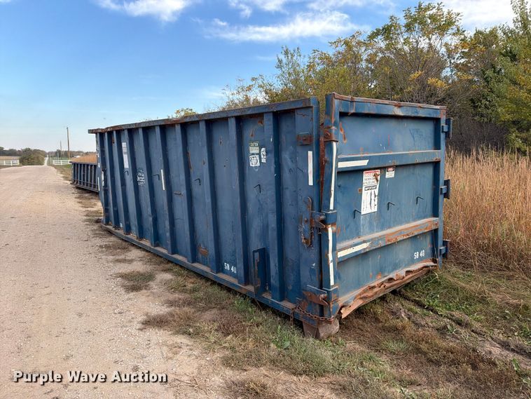 image for item FN5971 Roll-off dumpster
