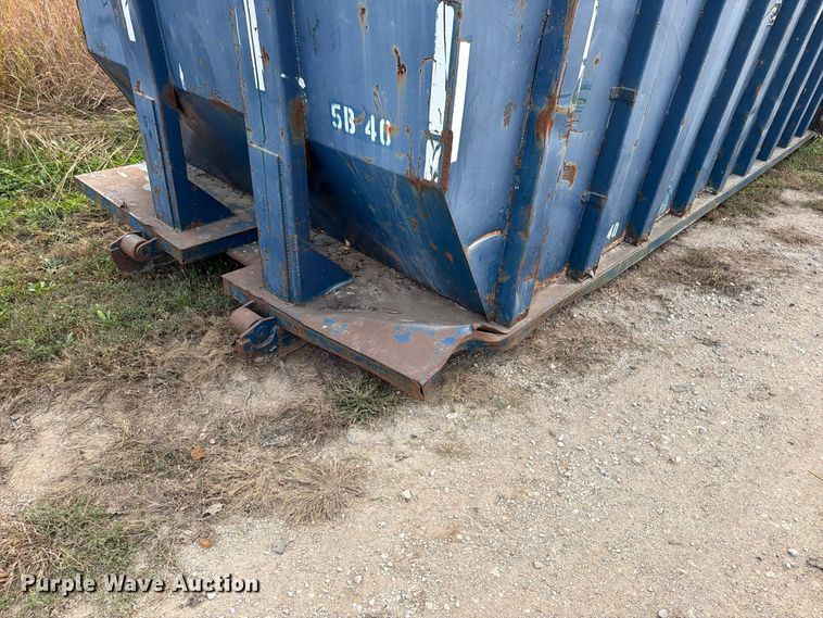 image for item FN5971 Roll-off dumpster