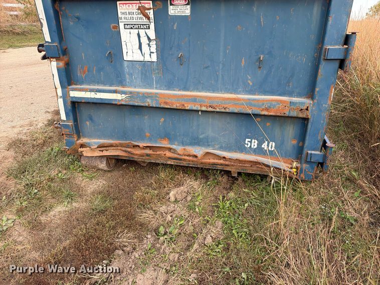 image for item FN5971 Roll-off dumpster