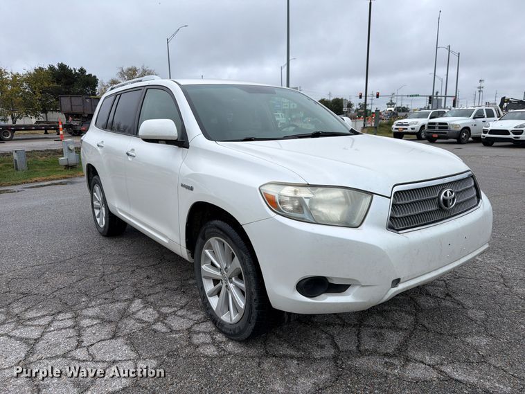 image for item FP3221 2010 Toyota Highlander SUV