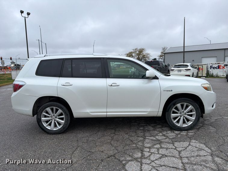 image for item FP3221 2010 Toyota Highlander SUV