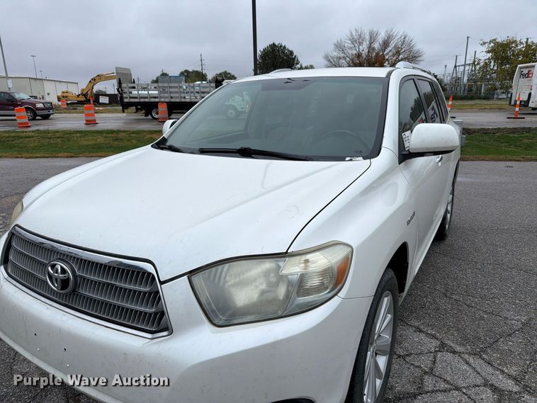 image for item FP3221 2010 Toyota Highlander SUV