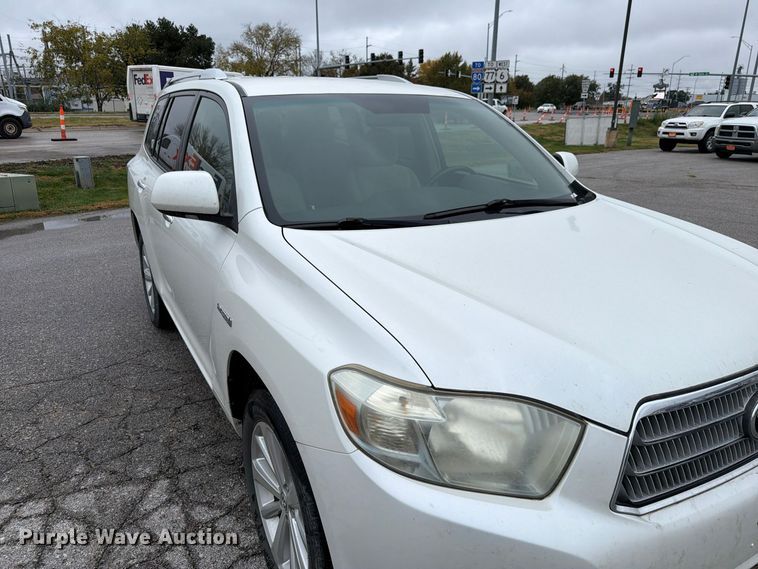 image for item FP3221 2010 Toyota Highlander SUV