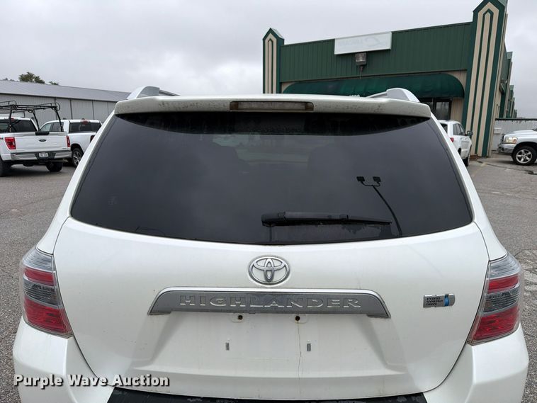 image for item FP3221 2010 Toyota Highlander SUV