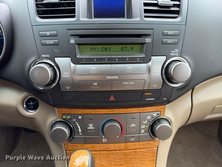 image for item FP3221 2010 Toyota Highlander SUV