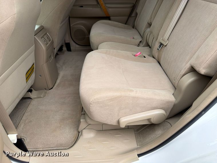 image for item FP3221 2010 Toyota Highlander SUV