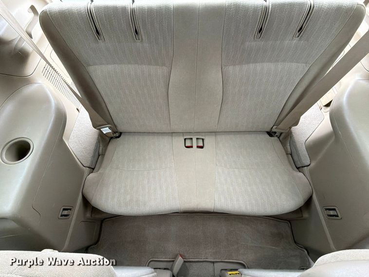 image for item FP3221 2010 Toyota Highlander SUV