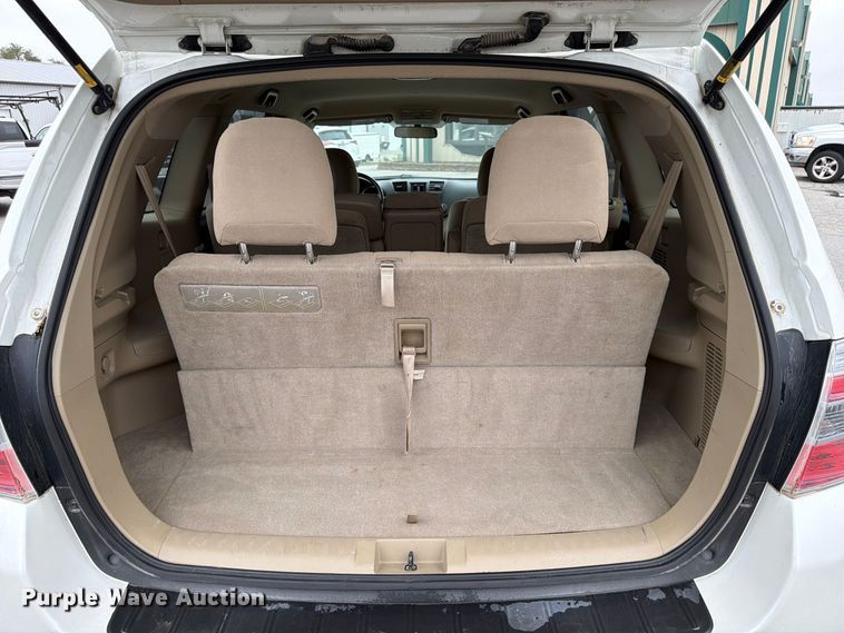 image for item FP3221 2010 Toyota Highlander SUV