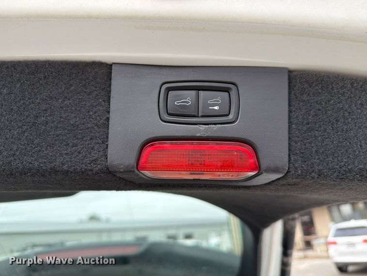 image for item FP3222 2012 Porsche Cayenne SUV