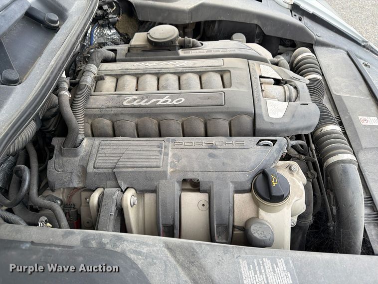 image for item FP3222 2012 Porsche Cayenne SUV