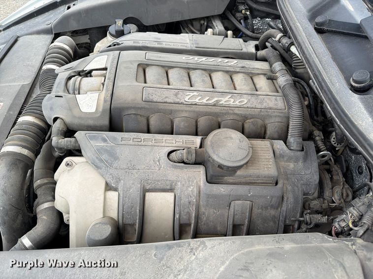 image for item FP3222 2012 Porsche Cayenne SUV