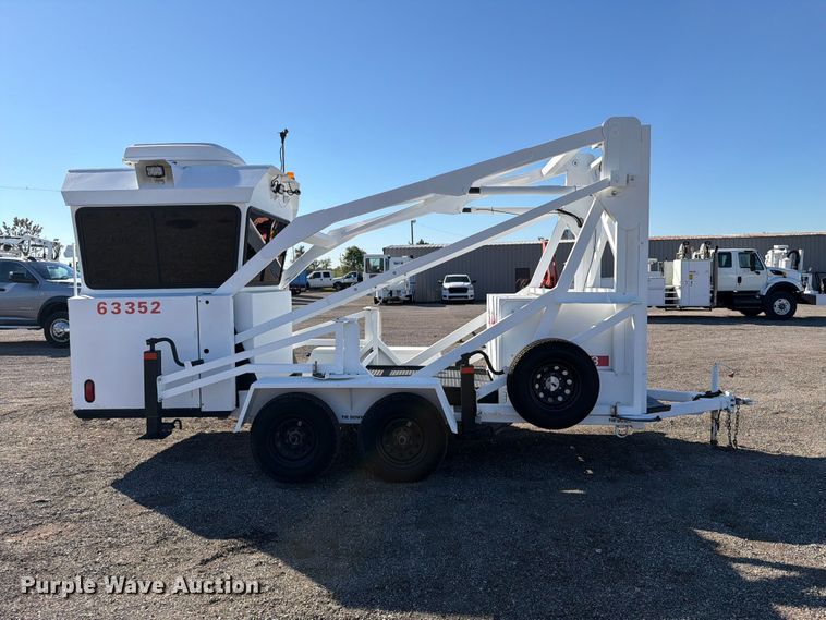 image for item FW3532 New Heights Manufacturing Sky Watch tower trailer