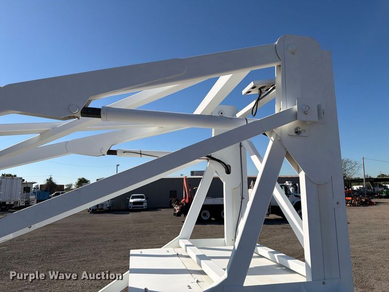 image for item FW3532 New Heights Manufacturing Sky Watch tower trailer
