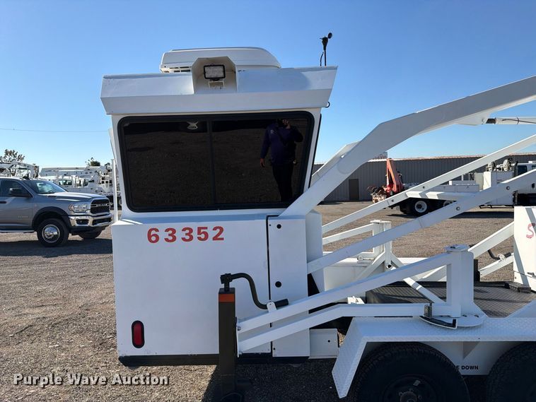 image for item FW3532 New Heights Manufacturing Sky Watch tower trailer