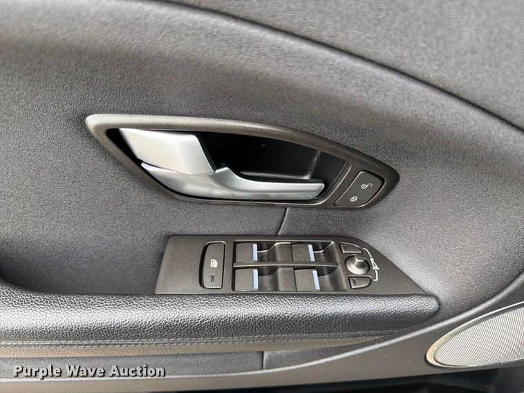 image for item FW3566 2019 Land Rover Range Rover Evoque SUV