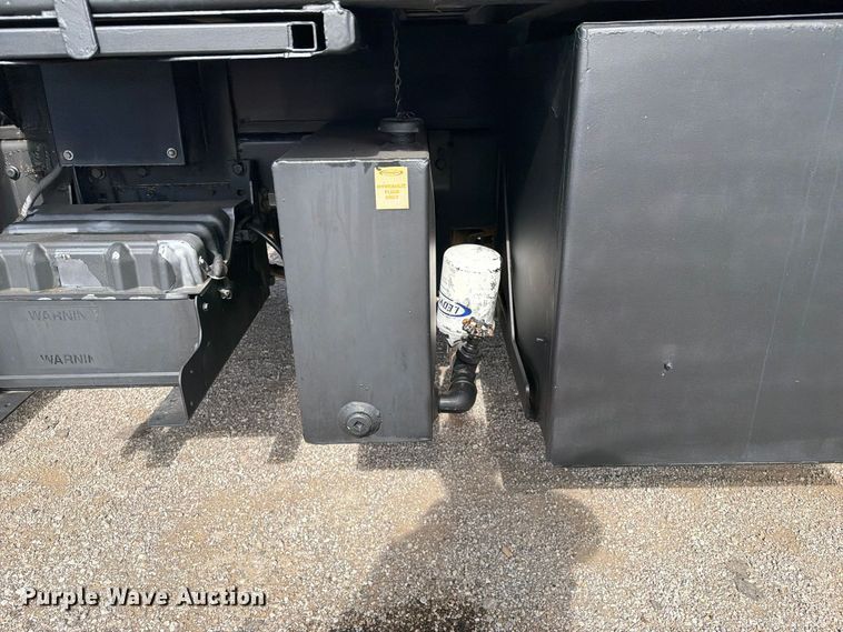 image for item FW3575 2011 Ford F750 winch truck