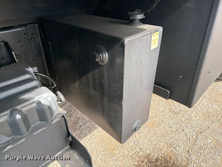 image for item FW3575 2011 Ford F750 winch truck