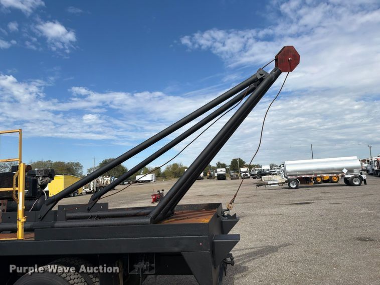 image for item FW3575 2011 Ford F750 winch truck