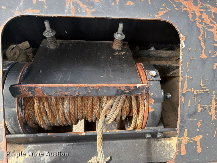 image for item FW3575 2011 Ford F750 winch truck