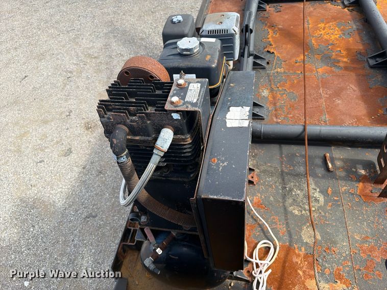 image for item FW3575 2011 Ford F750 winch truck