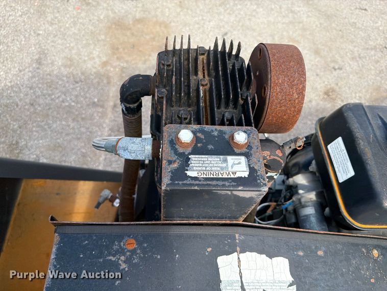 image for item FW3575 2011 Ford F750 winch truck