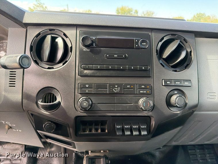 image for item FW3575 2011 Ford F750 winch truck