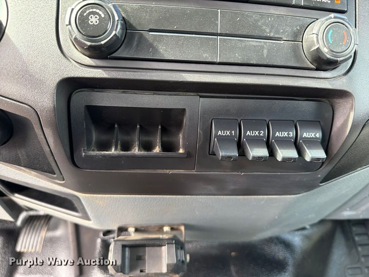 image for item FW3575 2011 Ford F750 winch truck