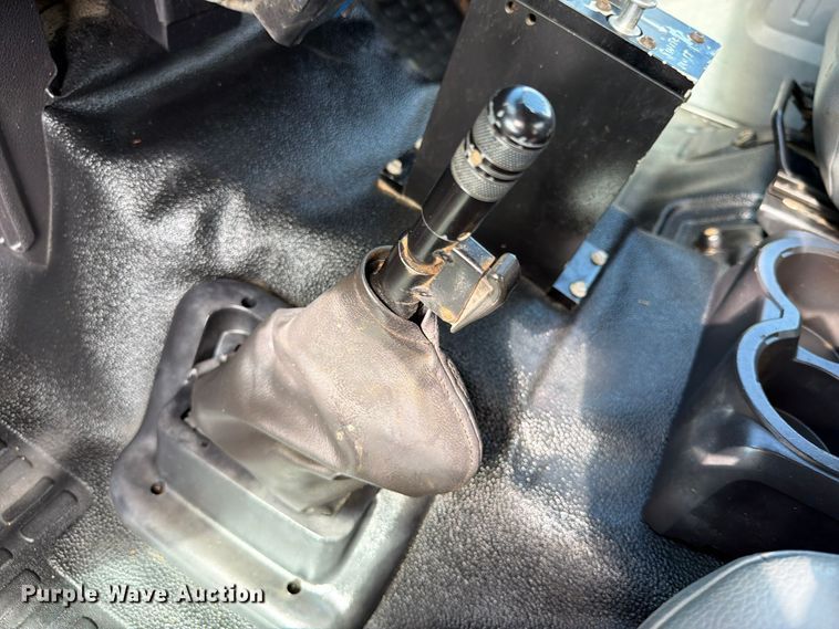 image for item FW3575 2011 Ford F750 winch truck