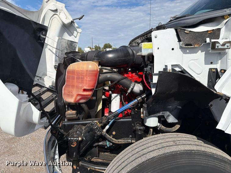image for item FW3575 2011 Ford F750 winch truck