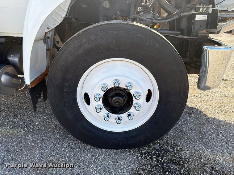image for item FW3575 2011 Ford F750 winch truck
