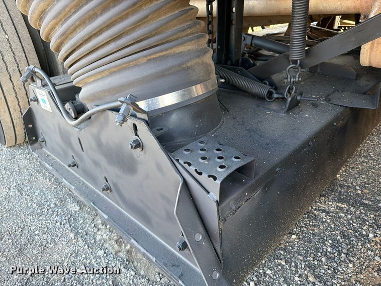 image for item FW3577 2002 International 4700 street sweeper truck