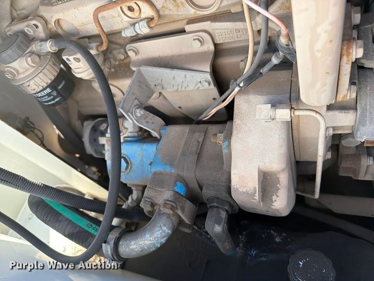 image for item FW3577 2002 International 4700 street sweeper truck
