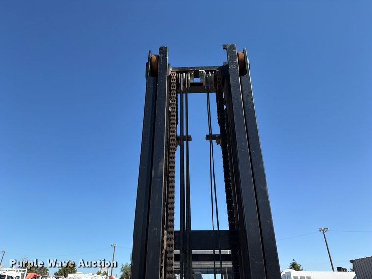 image for item FW3585 2009 Toyota 7FGAU50 forklift