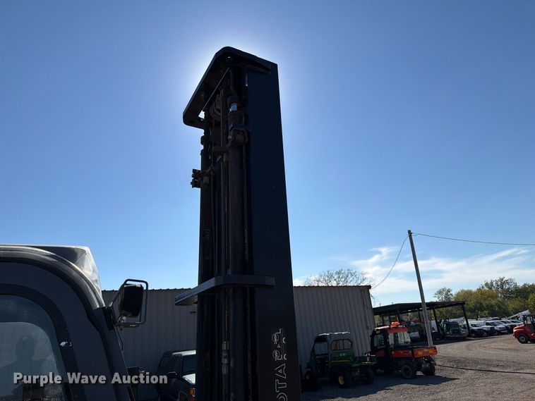image for item FW3585 2009 Toyota 7FGAU50 forklift