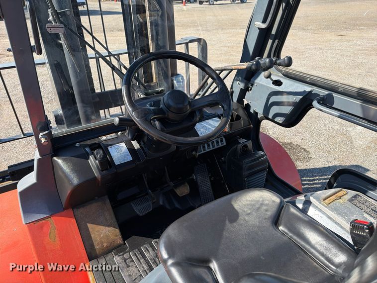 image for item FW3585 2009 Toyota 7FGAU50 forklift