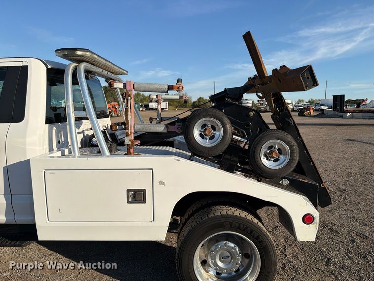image for item FW3586 2017 Ford F550 Super Duty tow truck
