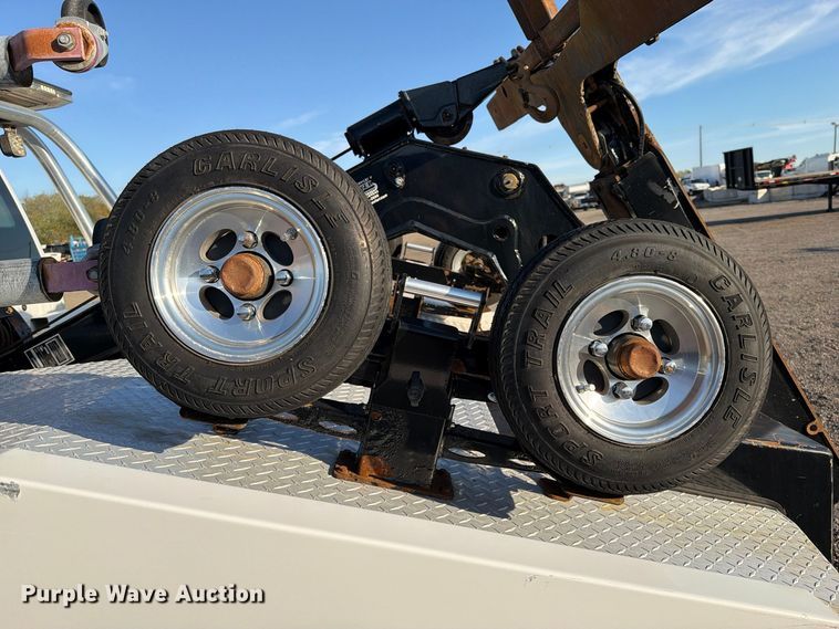 image for item FW3586 2017 Ford F550 Super Duty tow truck